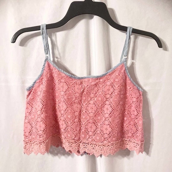 Rue21 Women's M Pink Crocheted Crop Top with Blue Trim - Picture 3 of 9